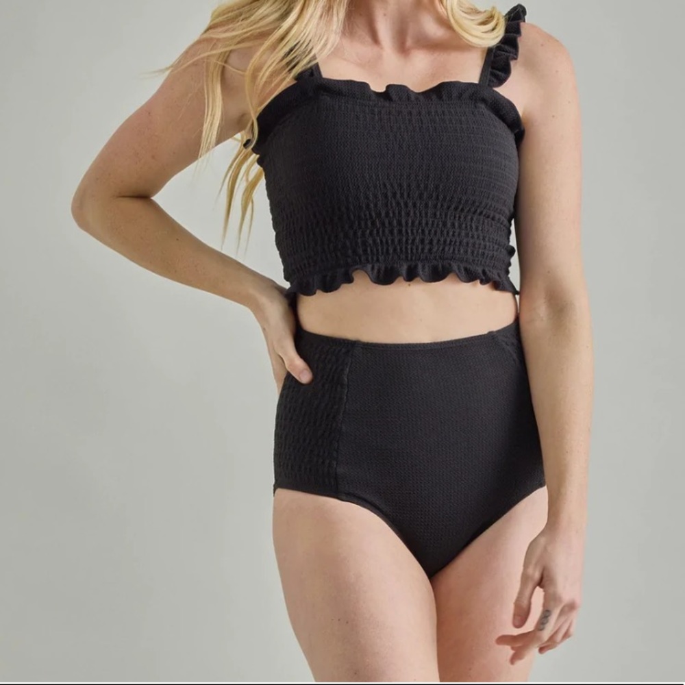 Emerald Coast Crop Swim Top, black
